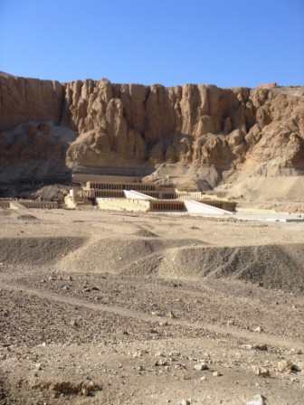 Loeksor (Thebe) Westoever - Tempel van Hatshepsut